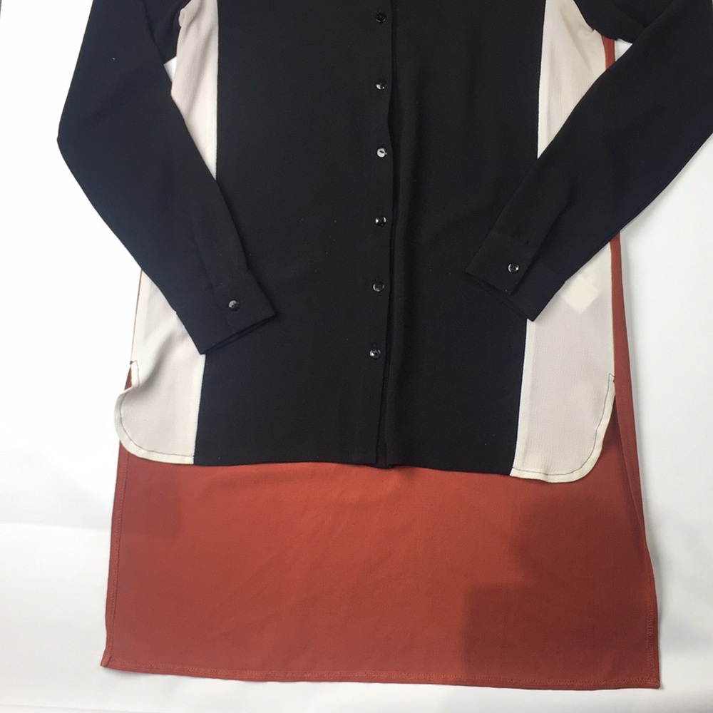 Italian High-Low Button Up - Picture 2 of 8